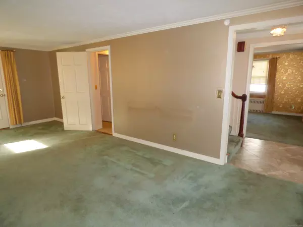 West Hartford, CT 06107,57 Wardwell Road