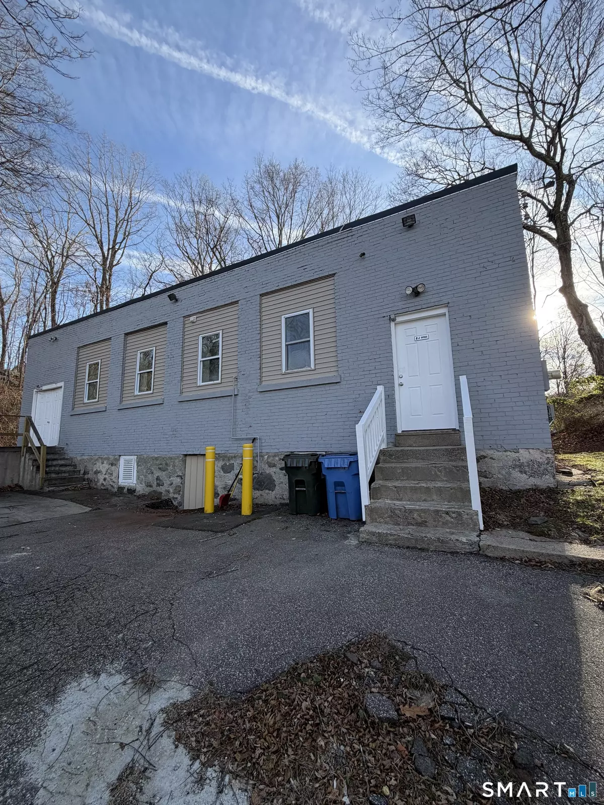 Norwich, CT 06360,77 Hamilton Avenue