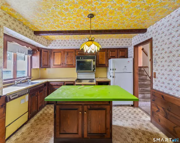 Bloomfield, CT 06002,32 Brentwood Drive