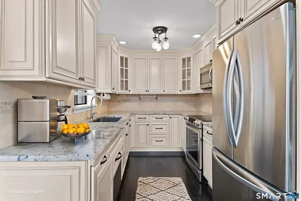 Shelton, CT 06484,141 Spring Glen #141