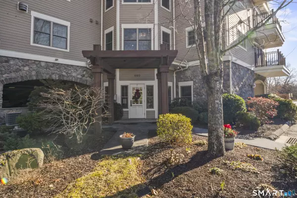 460 Heritage Road #302, Southbury, CT 06488