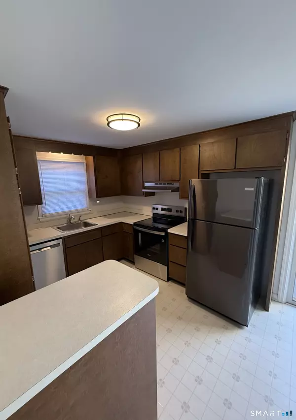 Wethersfield, CT 06109,7 Barrington Drive #A