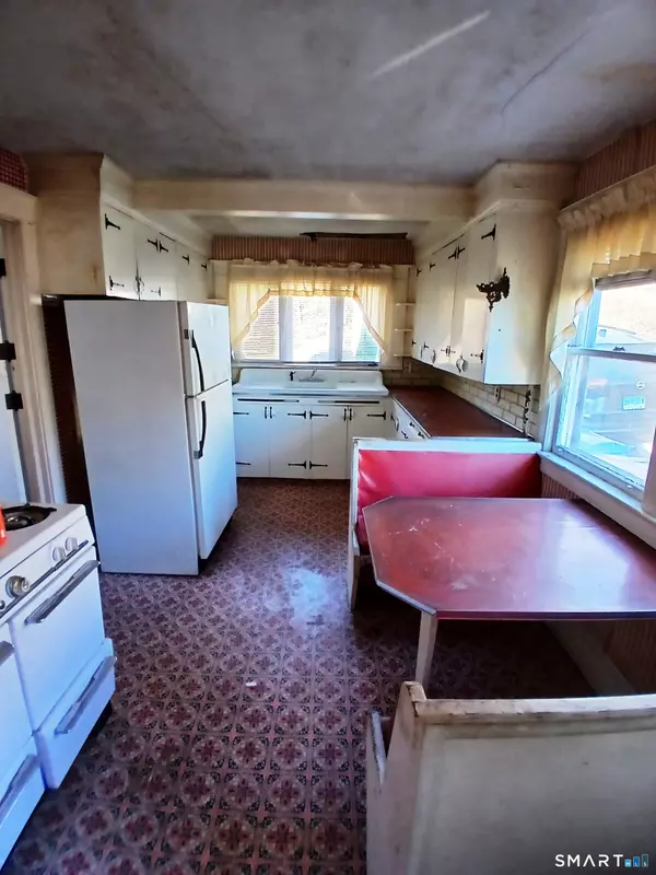 Norwich, CT 06360,127 Maple Street