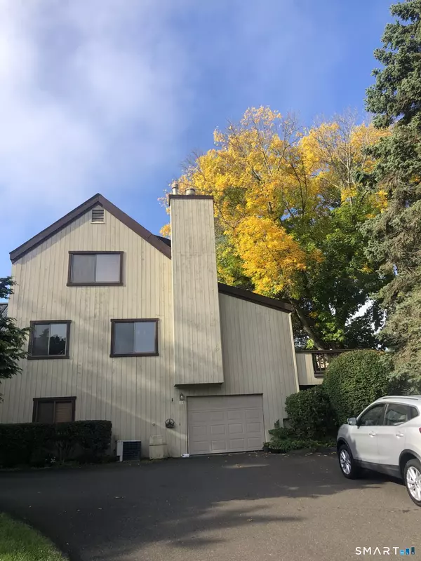 Stratford, CT 06614,511 Opa Lane #B