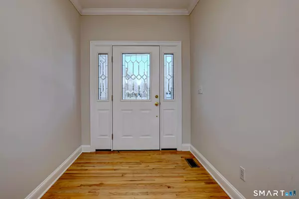 Milford, CT 06461,7 Fire Thorn Lane #7