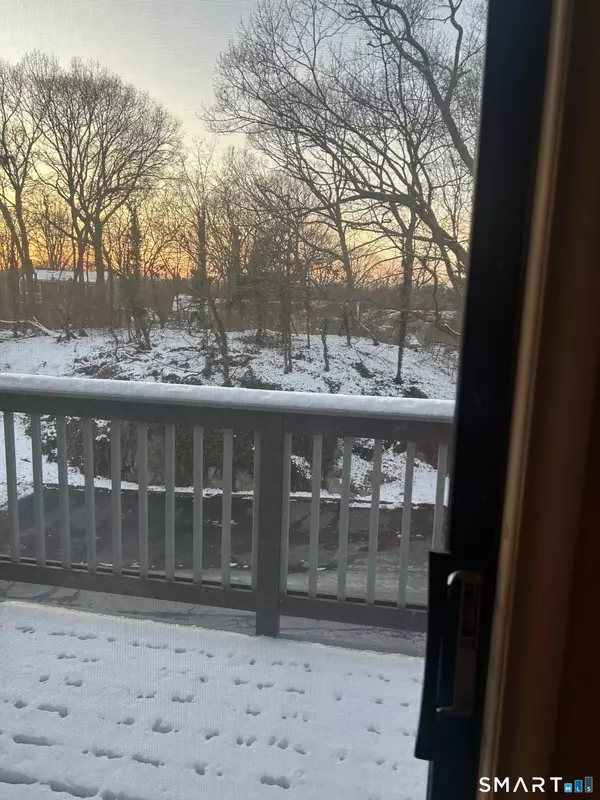 Branford, CT 06405,33 Harbour Village #D