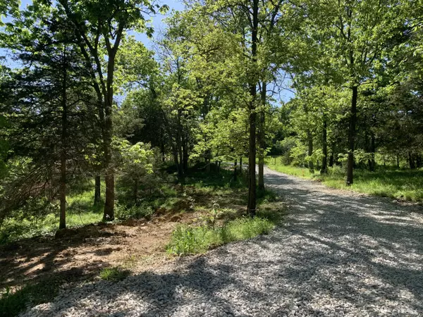 Holts Summit, MO 65043,6 Mystic bluffs