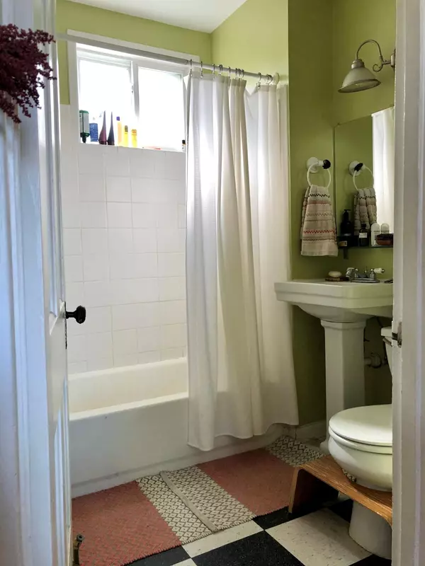 Columbia, MO 65201,1621 Hinkson AVE