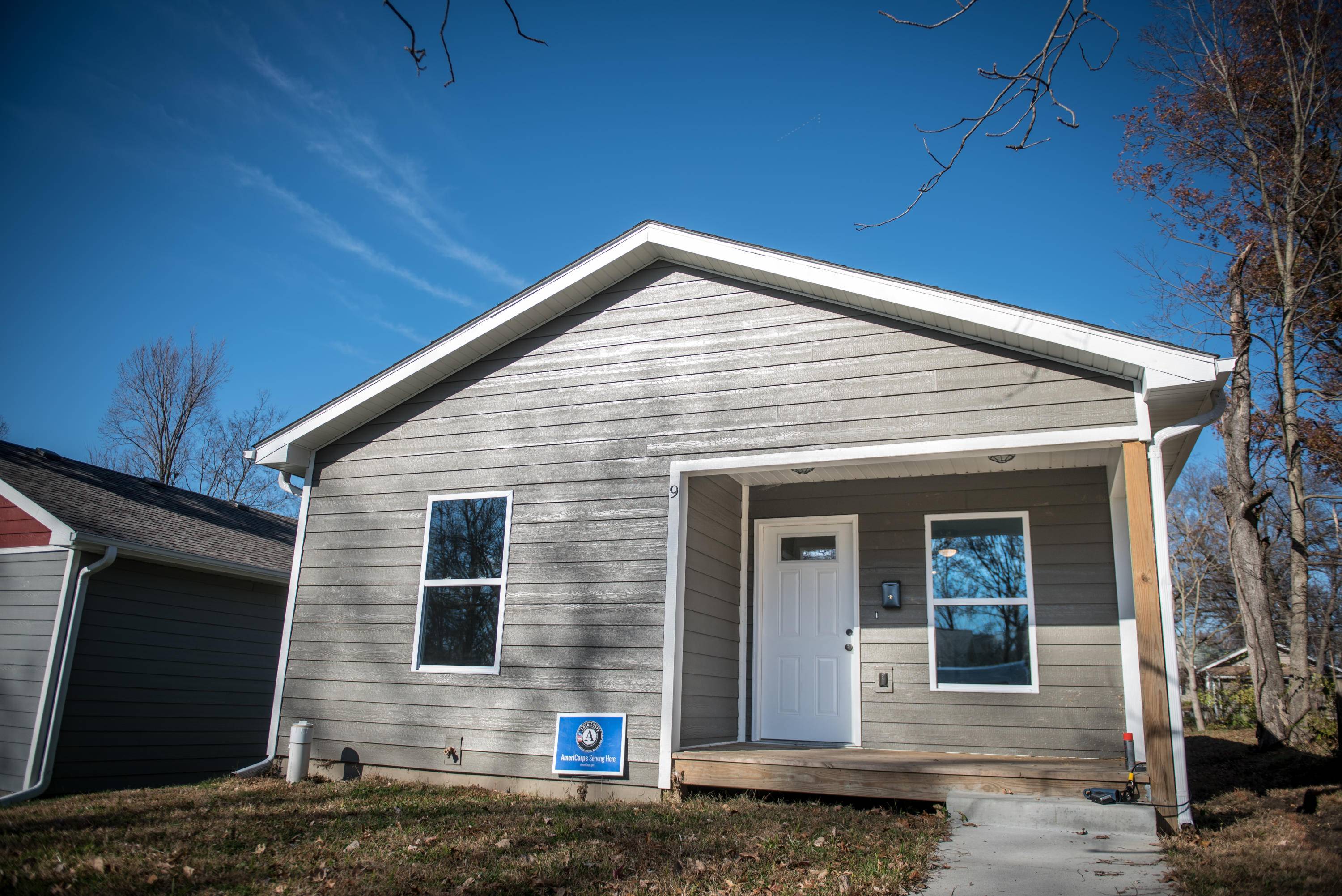 9 Third AVE, Columbia, MO 65203