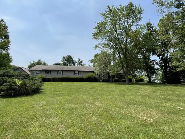 Hallsville, MO 65255,9450 E Hwy hh