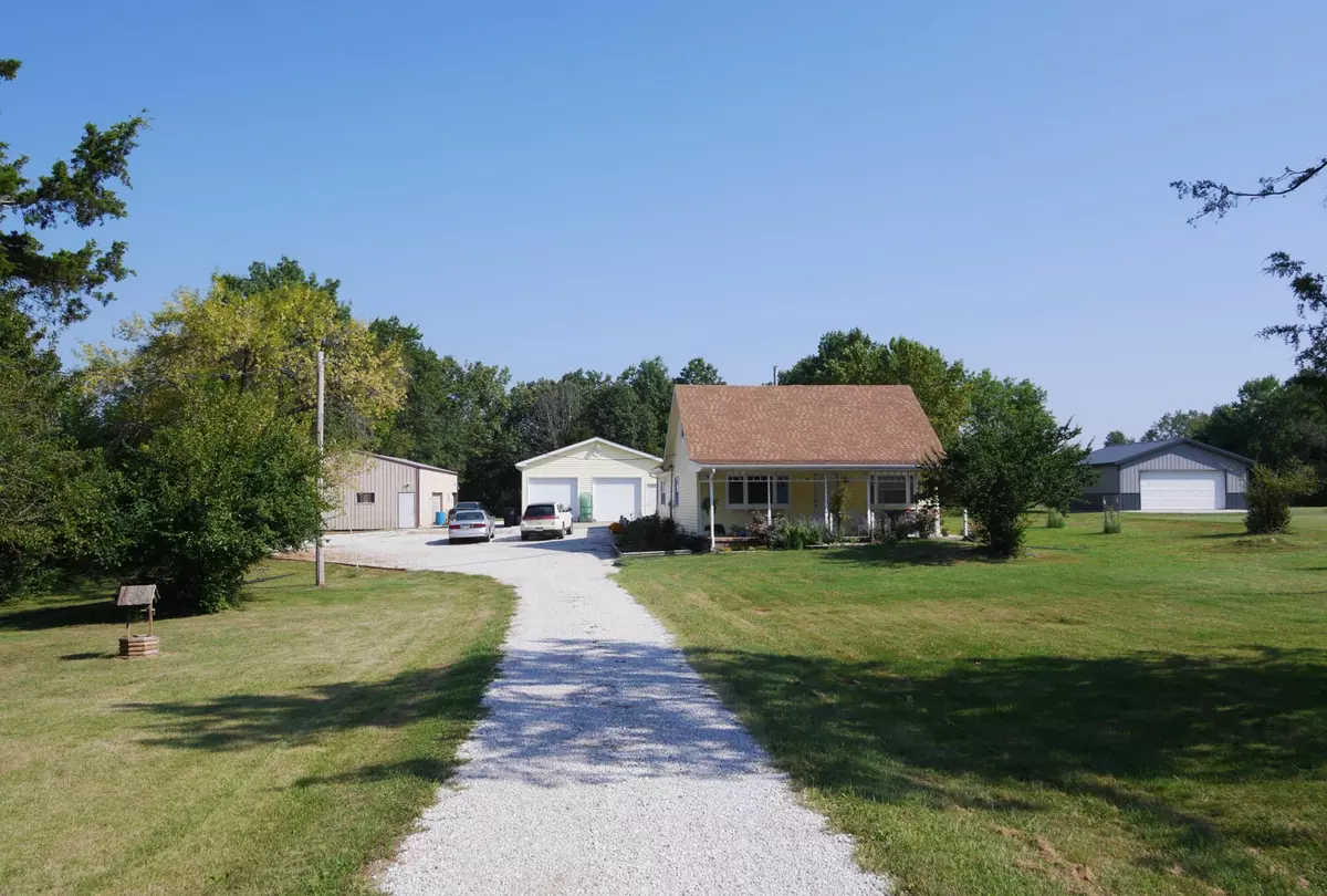 Moberly, MO 65270,513 W Urbandale DR