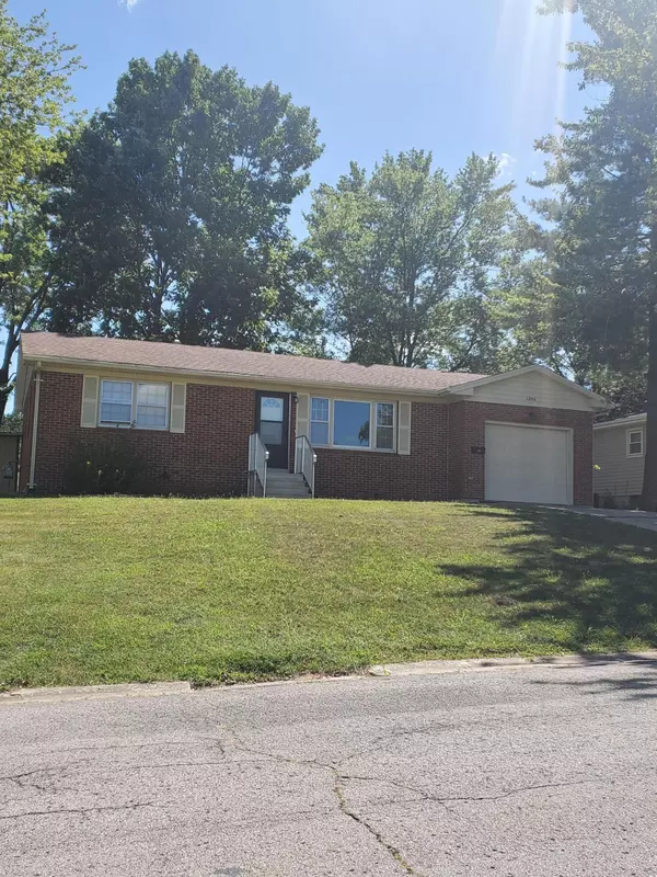 1206 Luther DR, Mexico, MO 65265