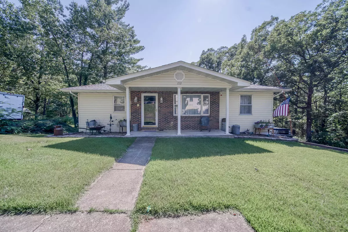 Owensville, MO 65066,1712 E Skyline drive