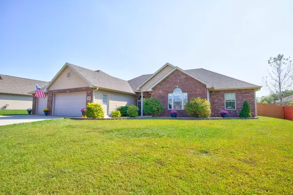 Hallsville, MO 65255,103 Kels DR