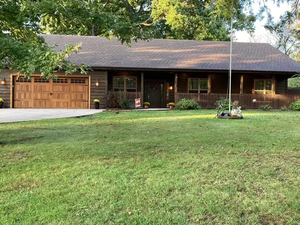 14990 W Ricketts RD, Hallsville, MO 65255