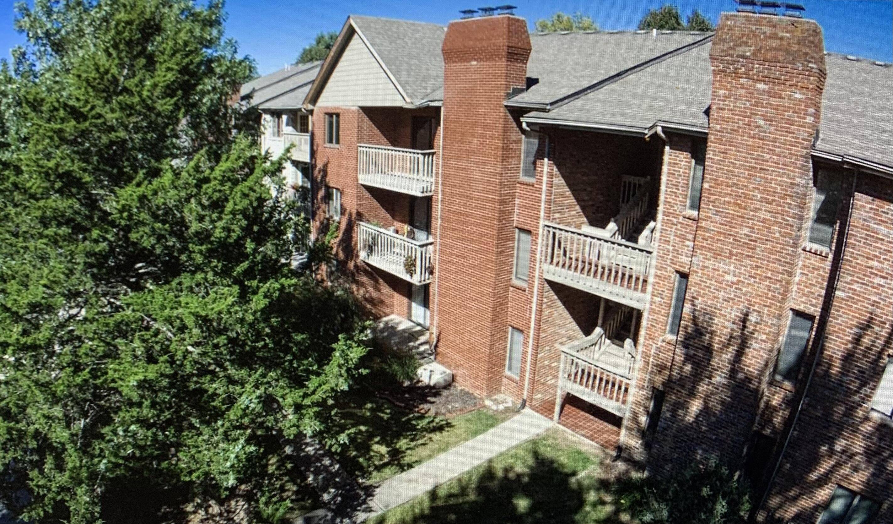 Columbia, MO 65203,104-9 E Green meadows RD