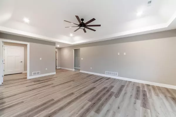 Hallsville, MO 65255,14649 Mettler