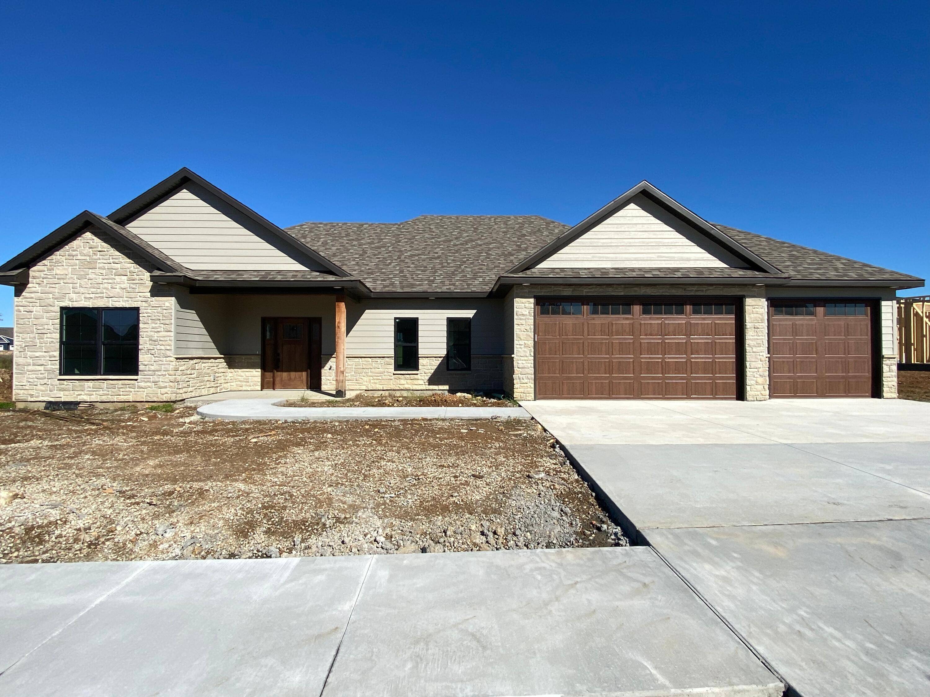 2513 Baxley DR, Columbia, MO 65201