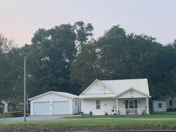 309 W Wall ST, Sturgeon, MO 65284