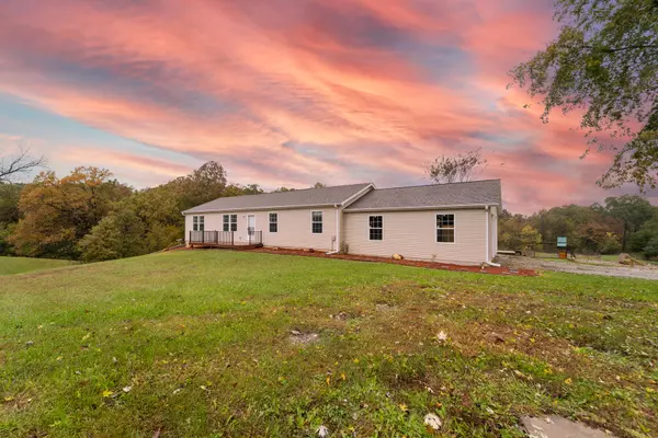 5401 County road 280, Auxvasse, MO 65231