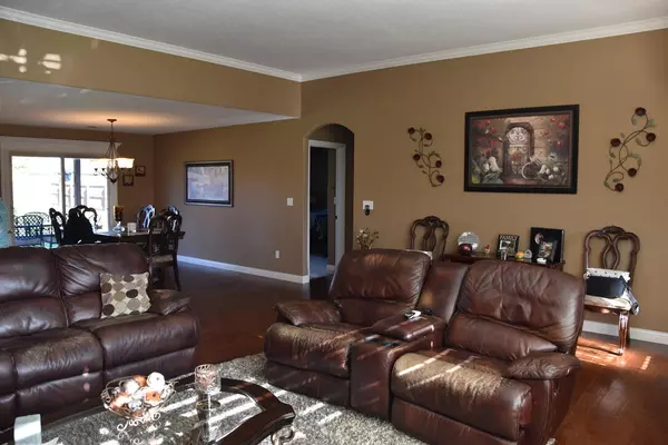 Hallsville, MO 65255,102 Mason CT