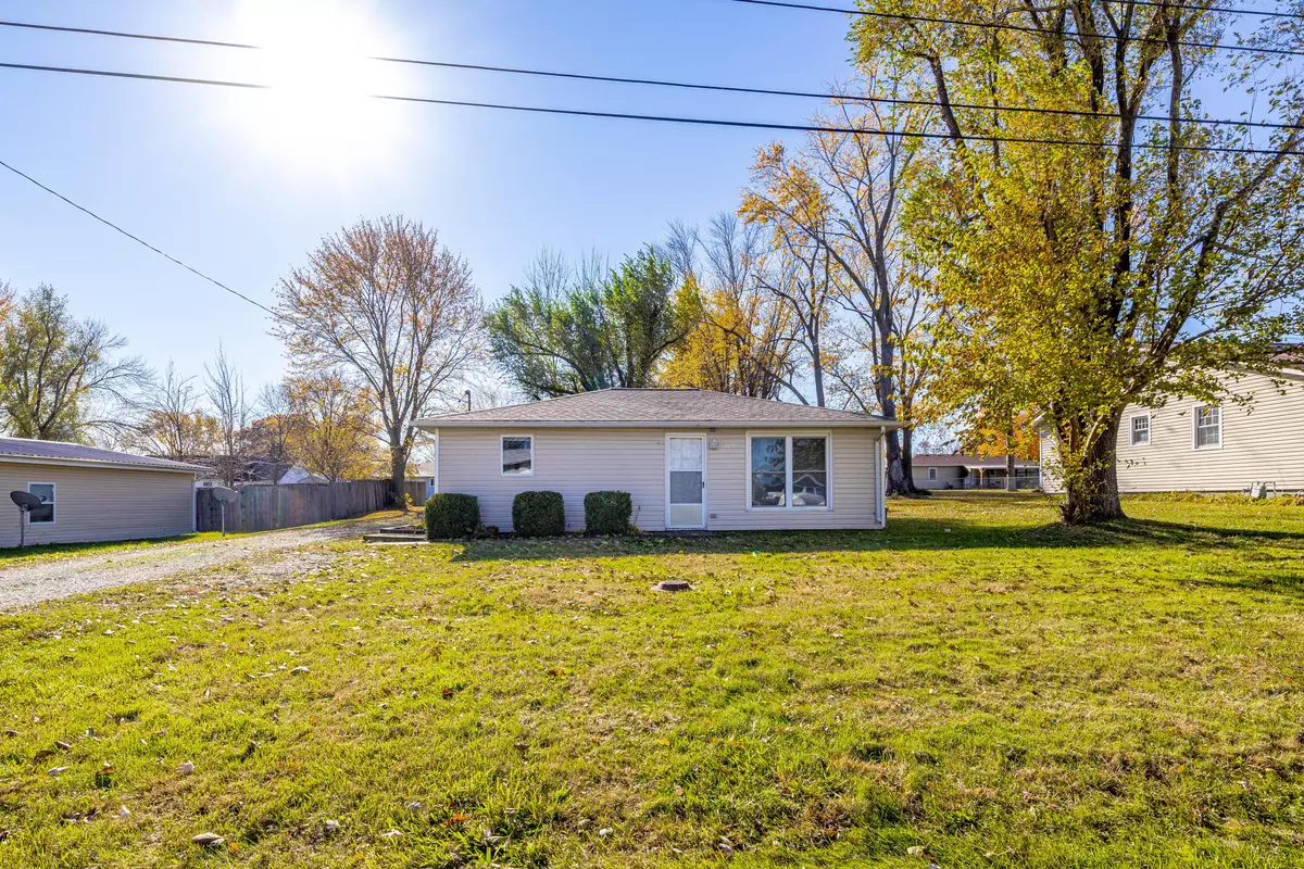 Sturgeon, MO 65284,406 W Proctor ST