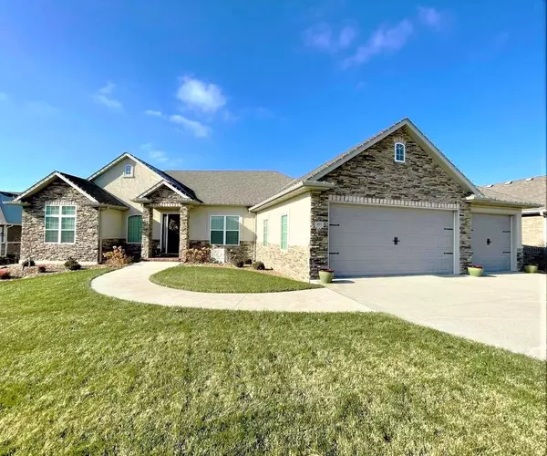 801 Sunstone LN, Columbia, MO 65201