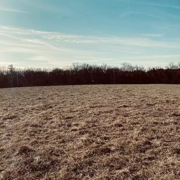 5.25 Zumwalt, Hartsburg, MO 65039