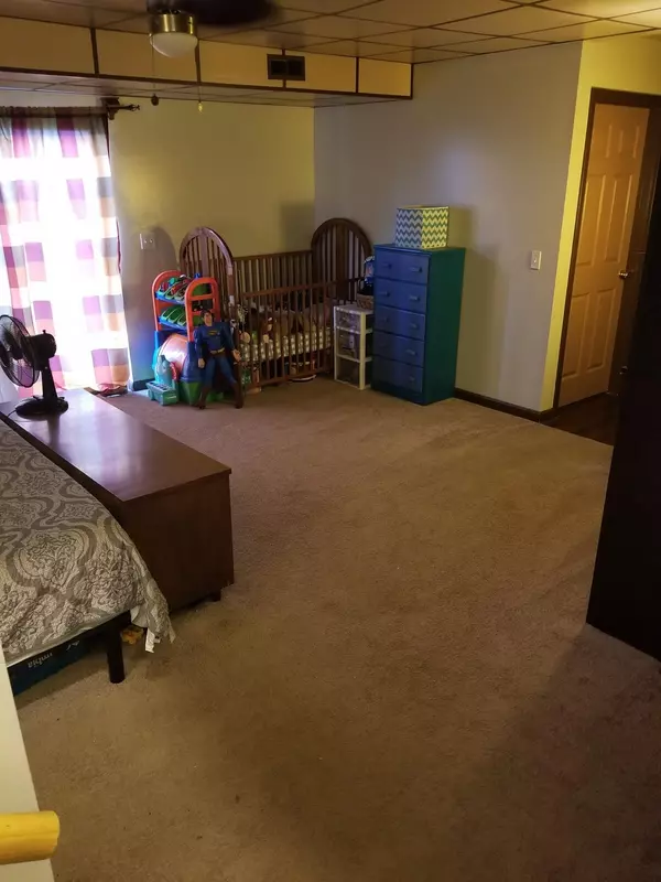 Columbia, MO 65202,184 E Murphy DR