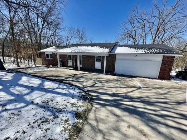 11053 County road 391, Holts Summit, MO 65043