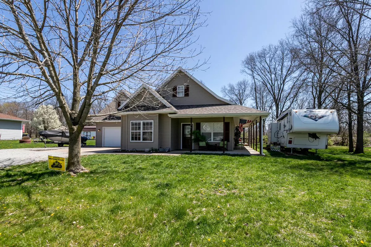 Hallsville, MO 65255,110 Oak LN