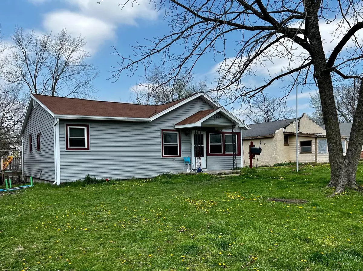 Moberly, MO 65270,1323 Henry ST