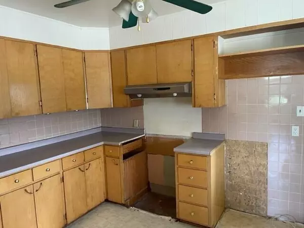 Mexico, MO 65265,302 E Love ST