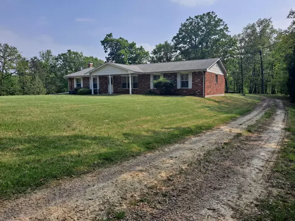 Hermann, MO 65604,1546 Weeks RD