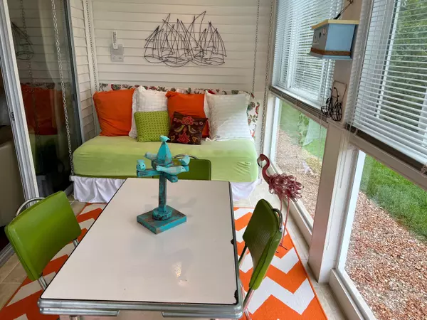 Lake Ozark, MO 65049,335 Charleston DR #1A/B