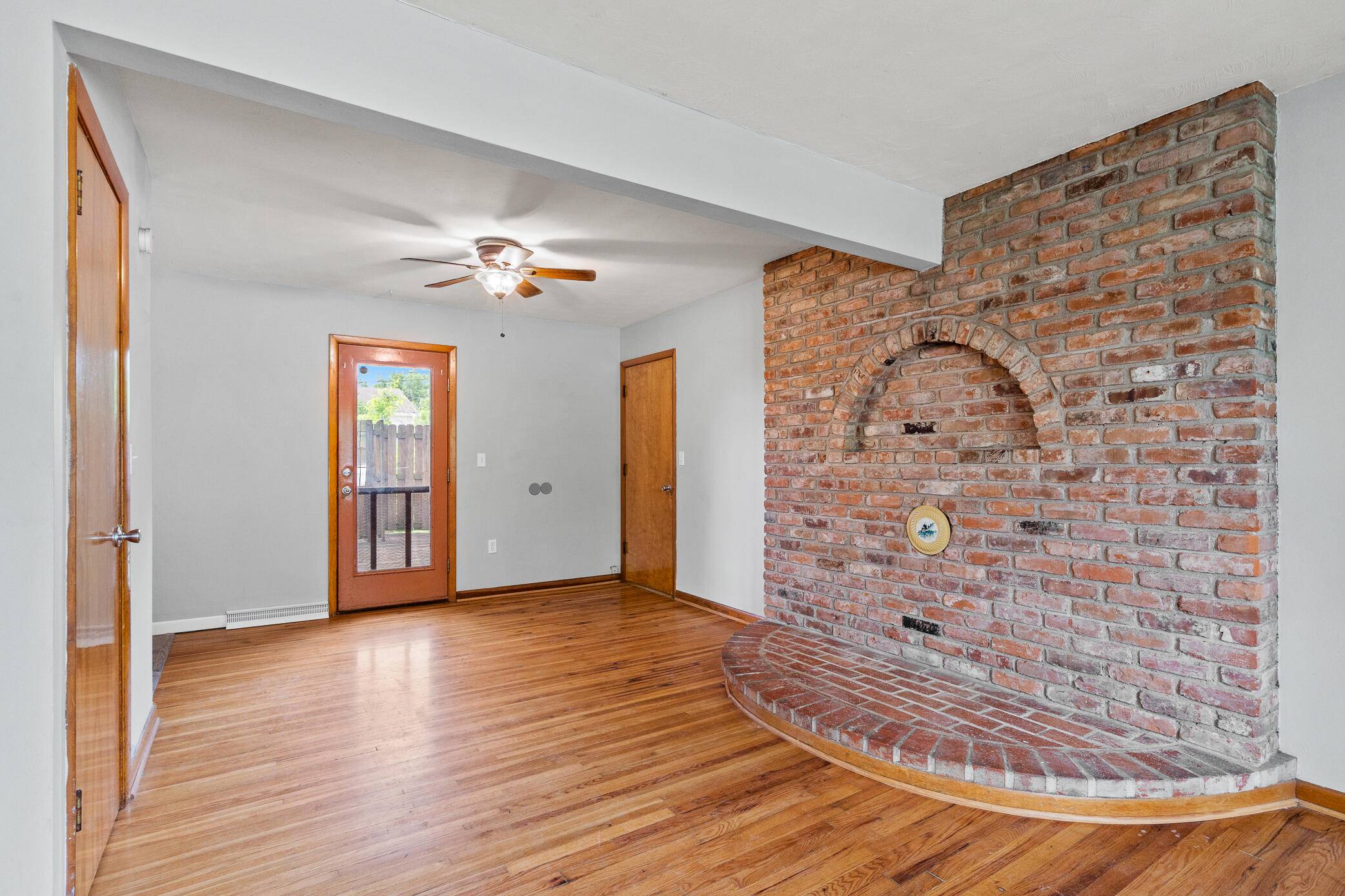 Columbia, MO 65202,2420 White gate DR