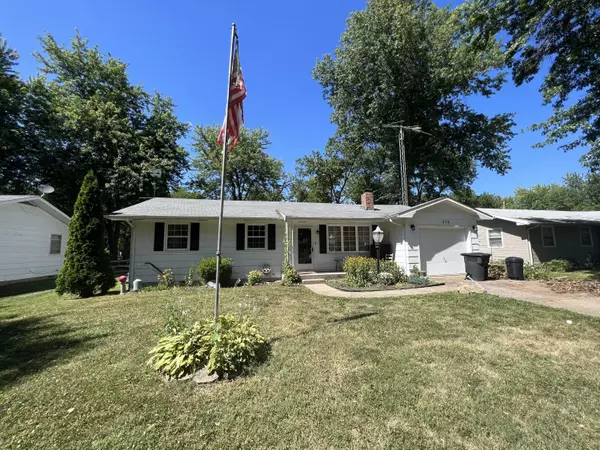 575 Tidball AVE, Centralia, MO 65240