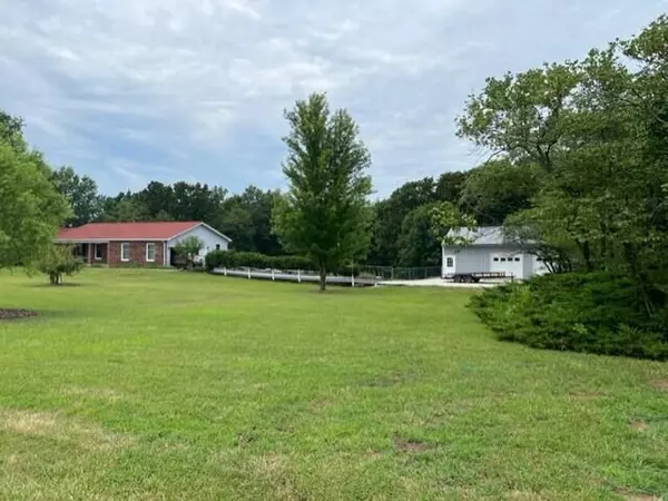 13835 Highway jj, Mexico, MO 65265