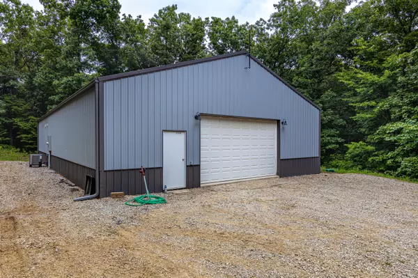 Sturgeon, MO 65284,17320 N Tucker school RD