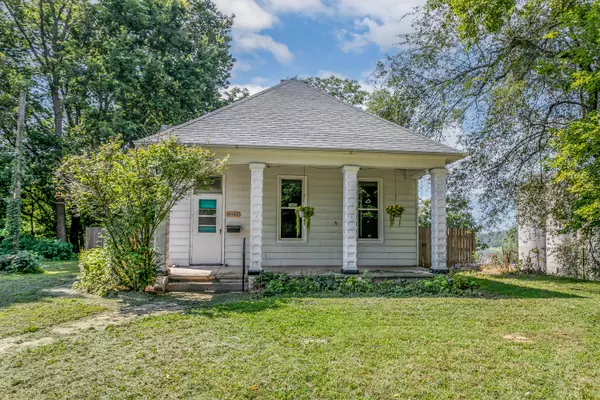 221 2nd ST, Glasgow, MO 65254
