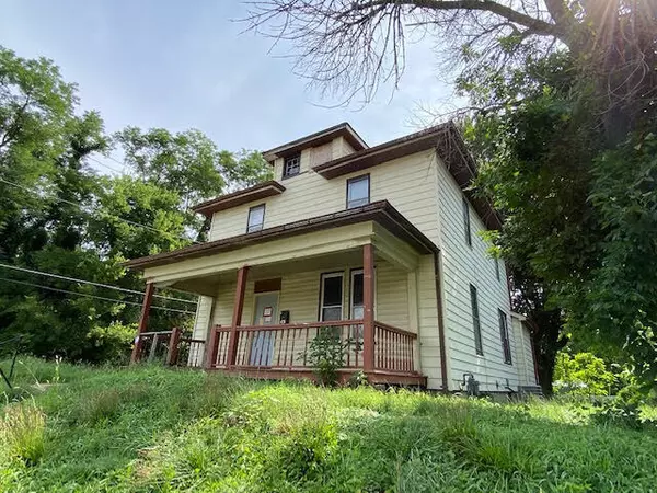 426 N Section, Hannibal, MO 63401