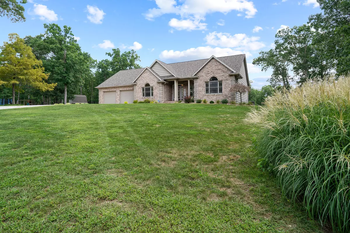 Sturgeon, MO 65284,19150 N Route v