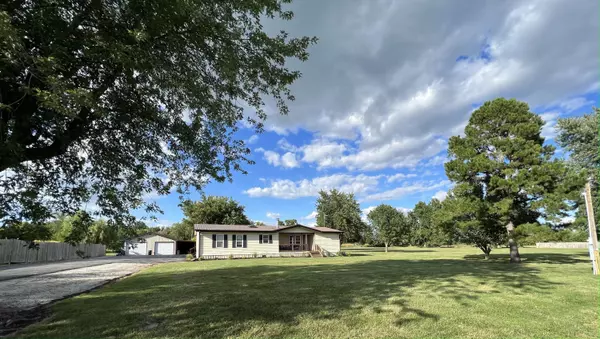 202 E Tilden ST, Holliday, MO 65258