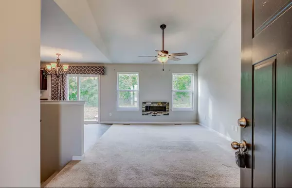 Troy, MO 63379,740 Grand teton DR