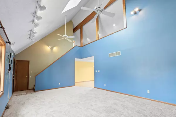 Jefferson City, MO 65109,2912 Sunny brook DR