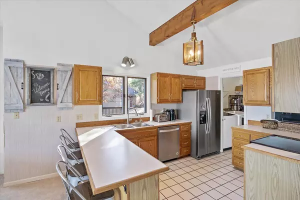 Lake Ozark, MO 65049,18 Elm CT