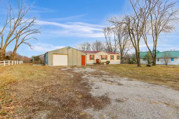 510 Maple branch, Auxvasse, MO 65231