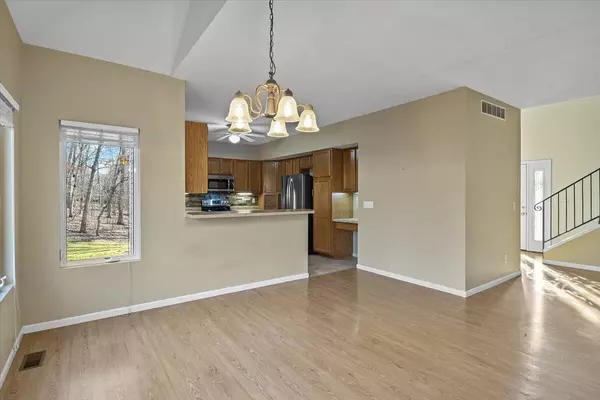 Lake Ozark, MO 65049,110 Comanche RD