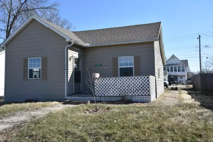 Moberly, MO 65270,114 S Ault ST