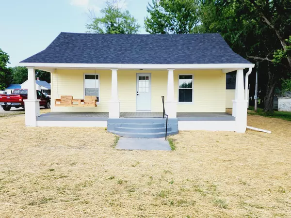 302 S Davis ST, Monroe City, MO 63456